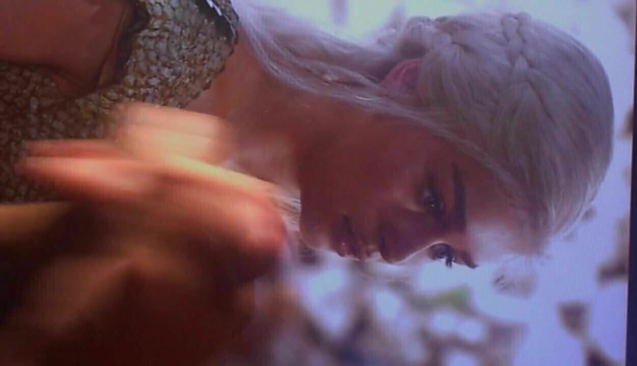 Emilia Clarke (Video 8)