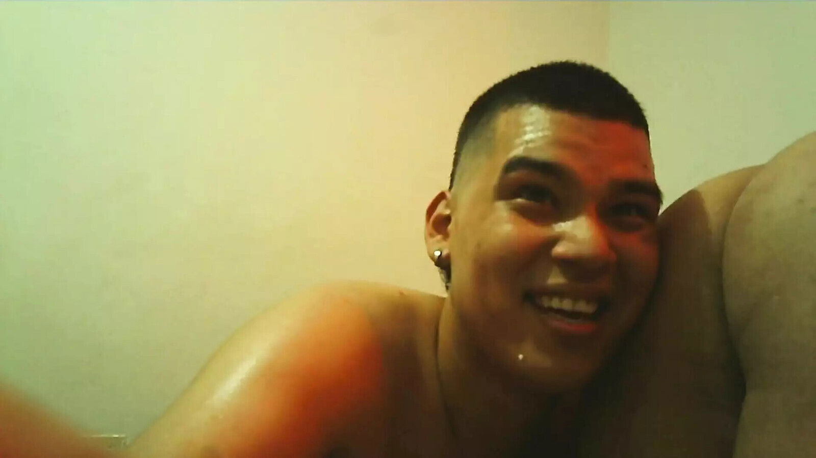 HARDCORE WITH COLOMBIAN CHUBBY, LOVES BREAK VAGINA SWALLOW MILK