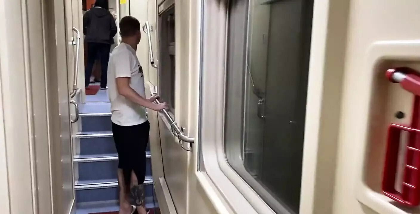 Gave Blowjob Train Toile Stranger Took Mouth