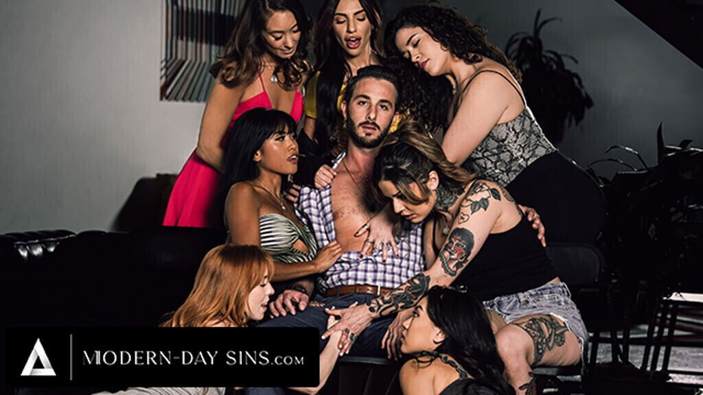 MODERN-DAY Addicts Ember Snow Madi Collins REVERSE GANGBANG Their Support Group Leader
