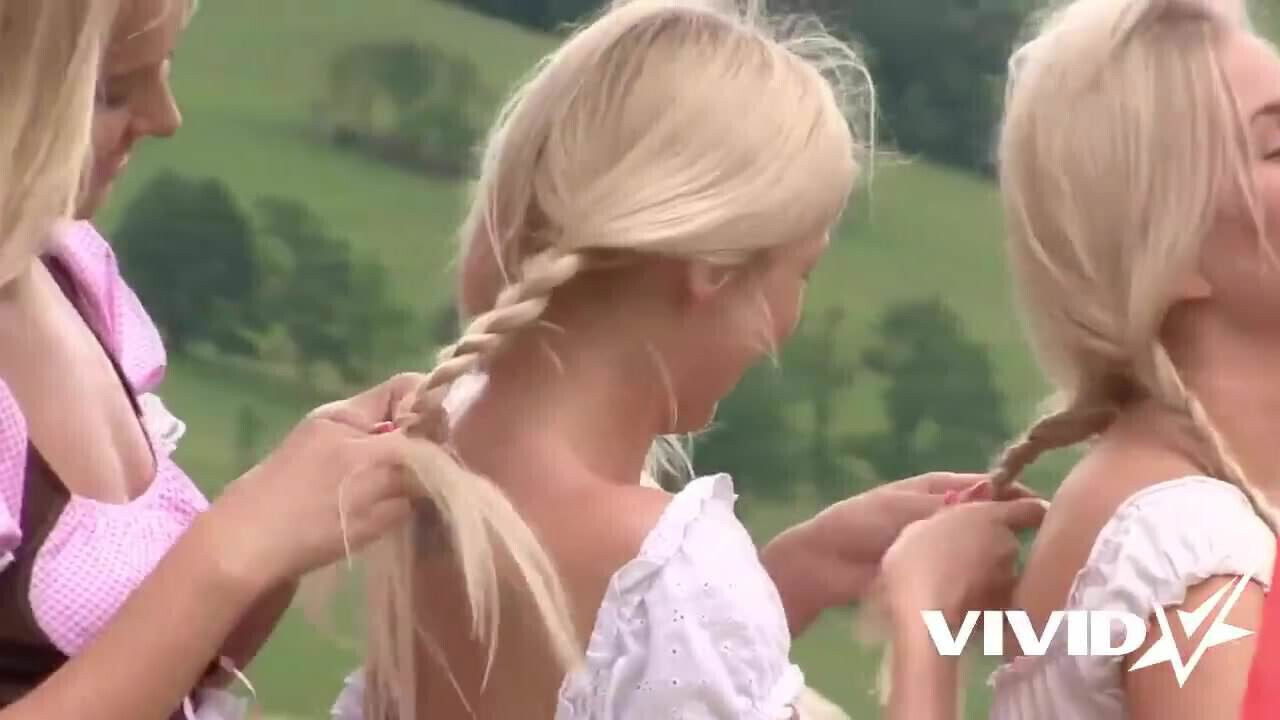 Vivid.com Tiroler lesbian Austrian alps