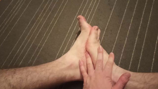 Cuming feet, foot fetish massage