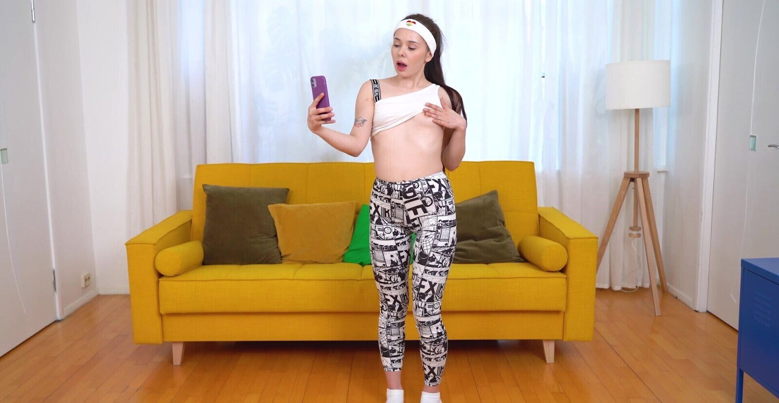 Petite angel with small pushes limits young cunt