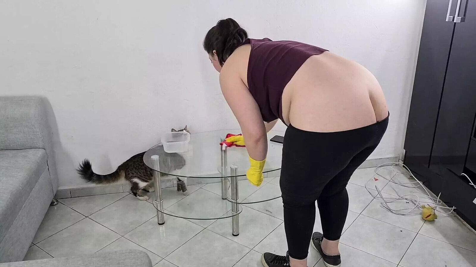 Buttcrack cleaning your house