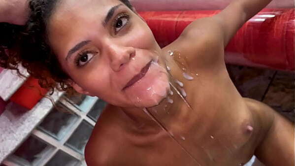 Novinha dois amigos motel Caricia Madureira libera cuzinho toda gozada