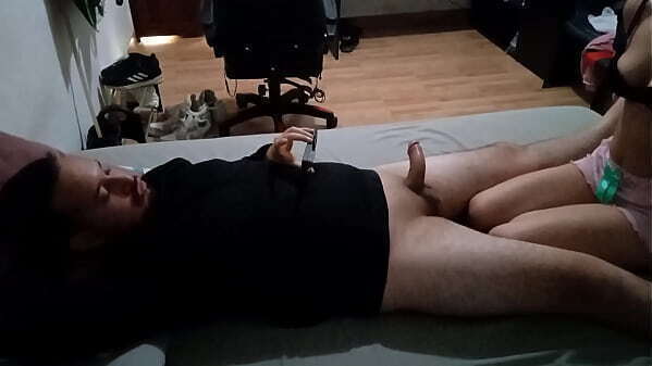 Joven emocionada cabalga verga vecino venganza novio