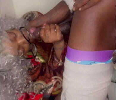 GRANNY WANTS BLACK INCHES MOUTH