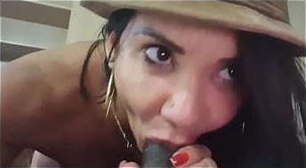 Mamando rola grossa negao