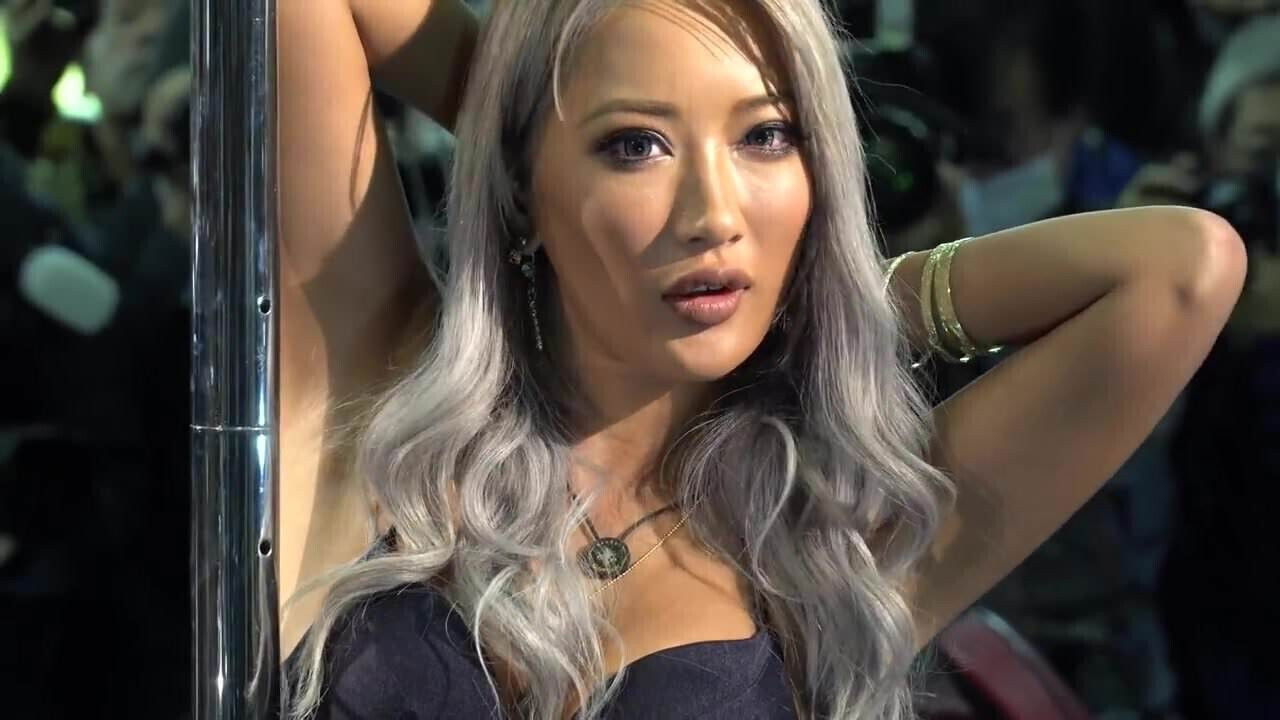 GORGEOUS GLAM SLUT !