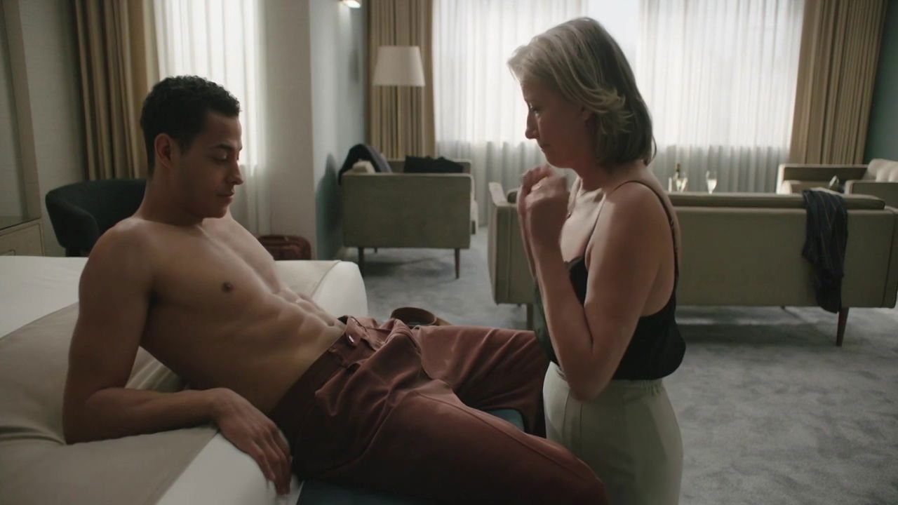 Emma Thompson Softcore Porn With Full Nudity