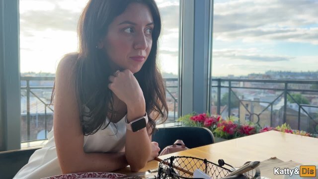 Первое свидание,а даешь.. узнать, хорошо ебёшь?