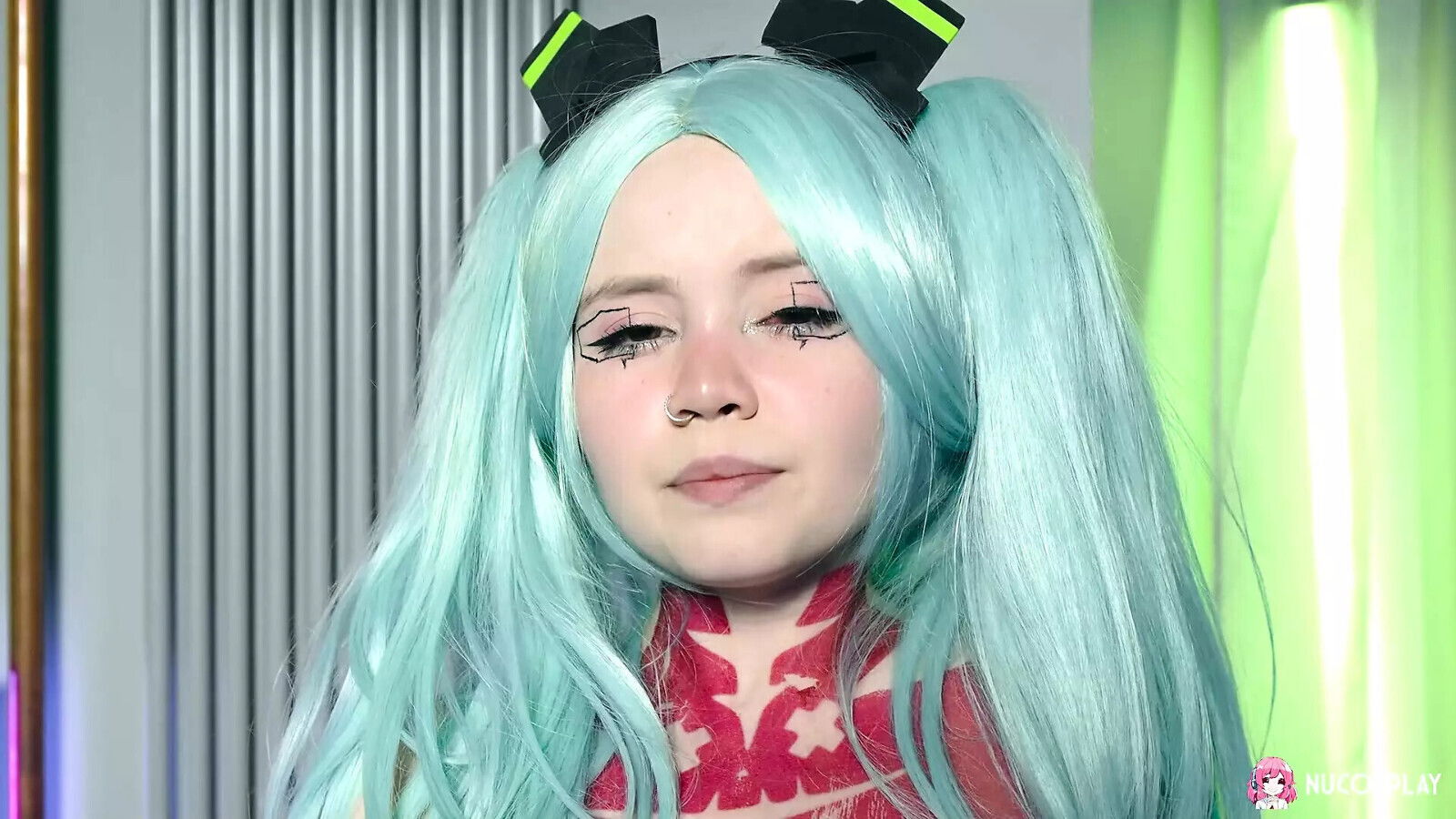 Horny Rebecca Nikson pleasures herself with fingers toy.