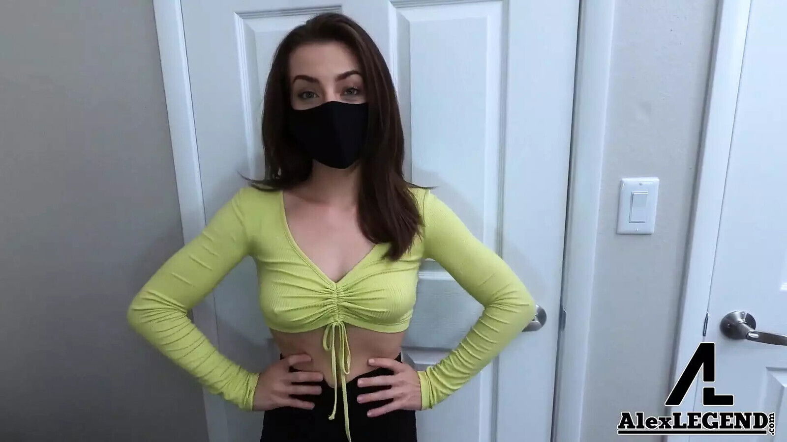 Spencer Bradley Fucks Landlord Gets Creampied!