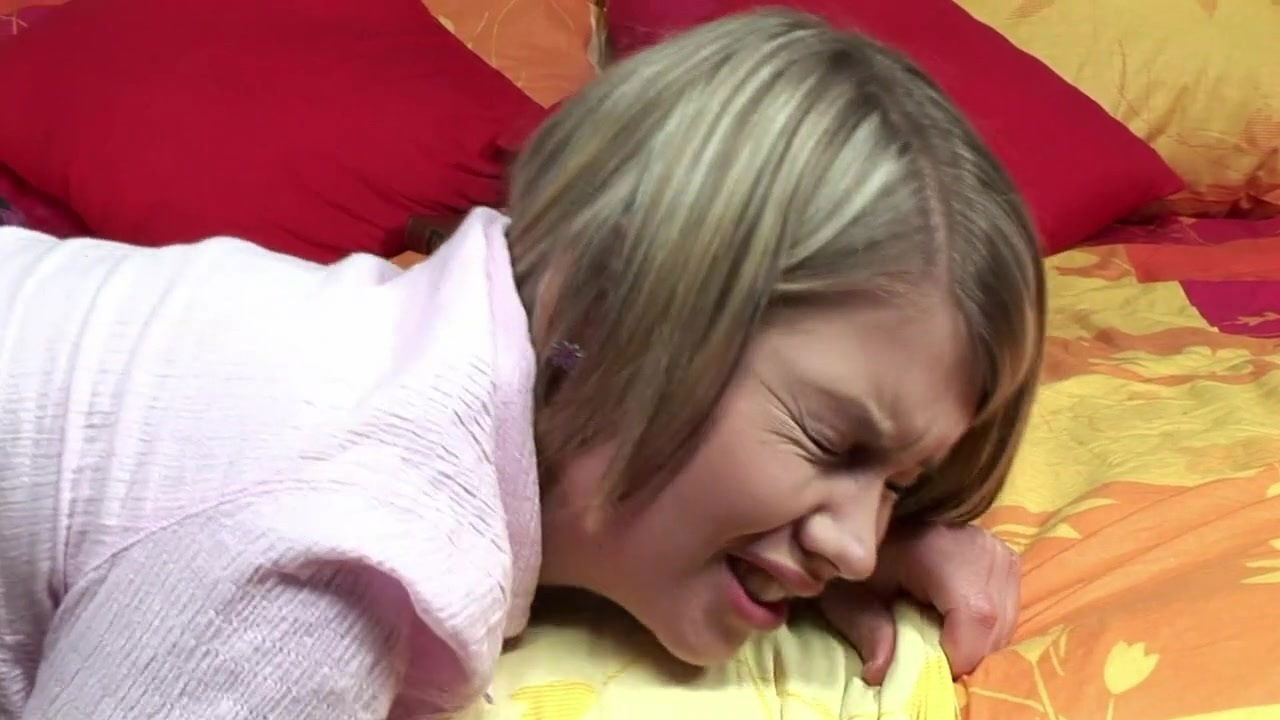 Lesson To Bdsm Cigarettes - LezdomAustria