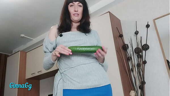 creamy cunt started leaking from cucumber. fisting squirting