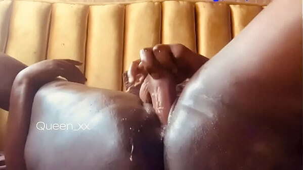 Holy Fuck, Super Blond Plays with Pussy (Full Video)