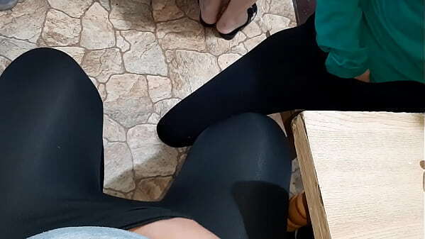 jerk stepmom while cooks dinner Girls orgasm