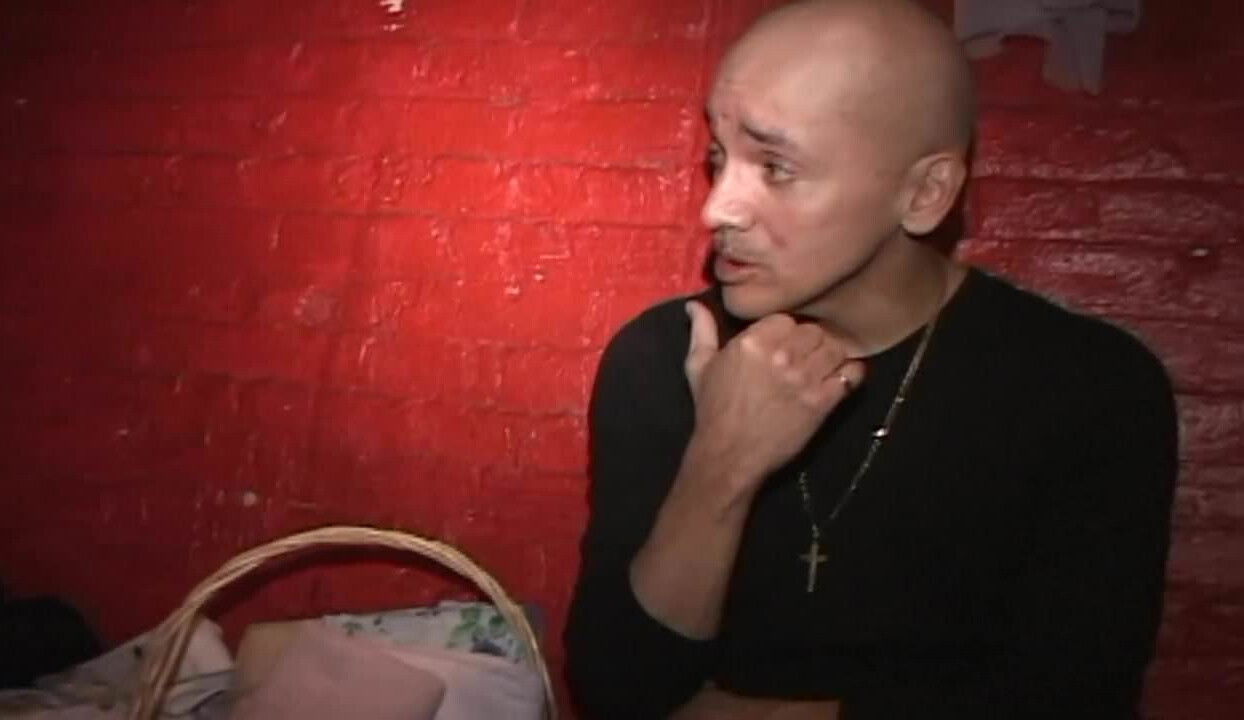 Hot saggy tit blonde sucks 2 BBCs-Cuck watches her squirt