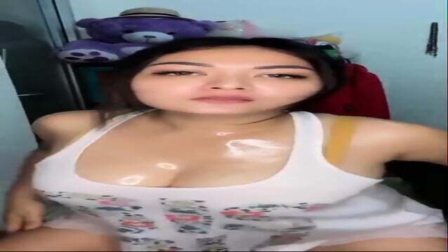 MARLBOROQUEENSEX TANTE AMEY KERINGETAN BIKIN SANGE