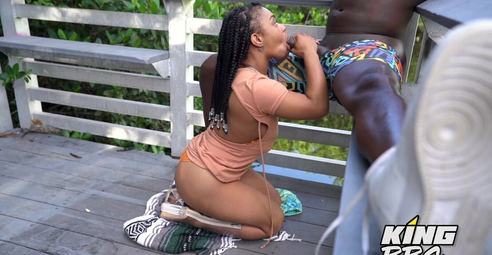 Horny ebony Persia Banks drops knees manhood