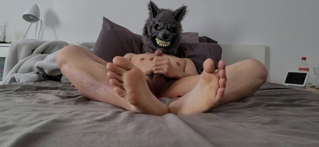 Uncut: Wolf Mask Jerking Off, Showing Feet, Cumming Good Morning