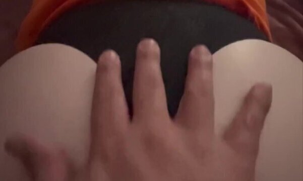 Warming plump pussy before proper fucking