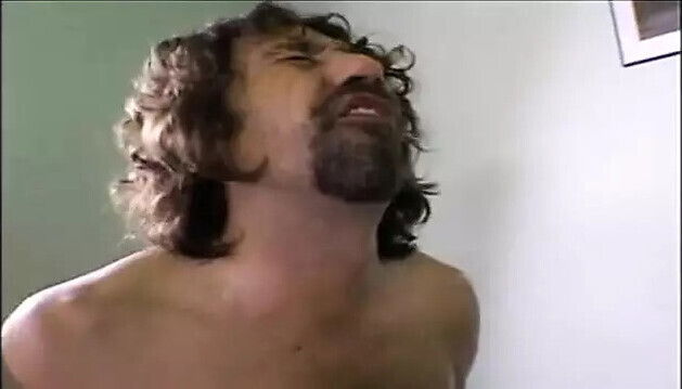 Cuckold Archive Amateur wife threesome