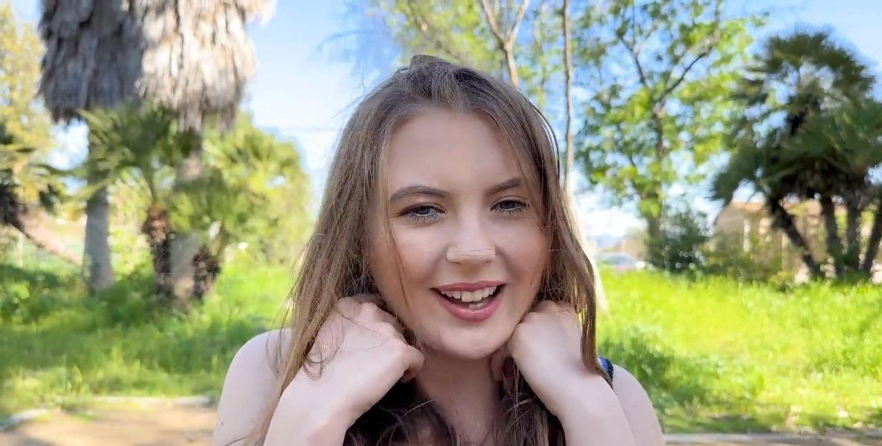 Teasing leads ends with creampie Zoey Zimmer