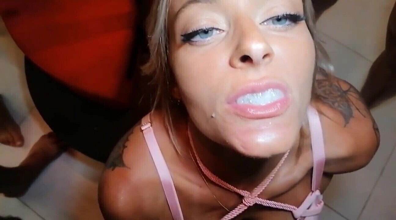 la belle marie vides des mecs chez elle en bukkake (pornhoarder)