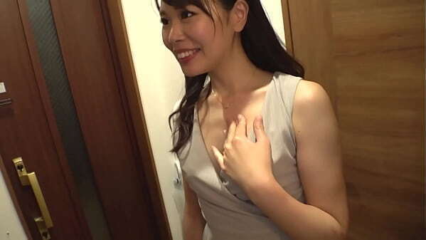 清楚&amp_上品からのド淫乱！？チ○チン大好き元ソムリエのエロ奥様が3連続中出し懇願！！ Part2