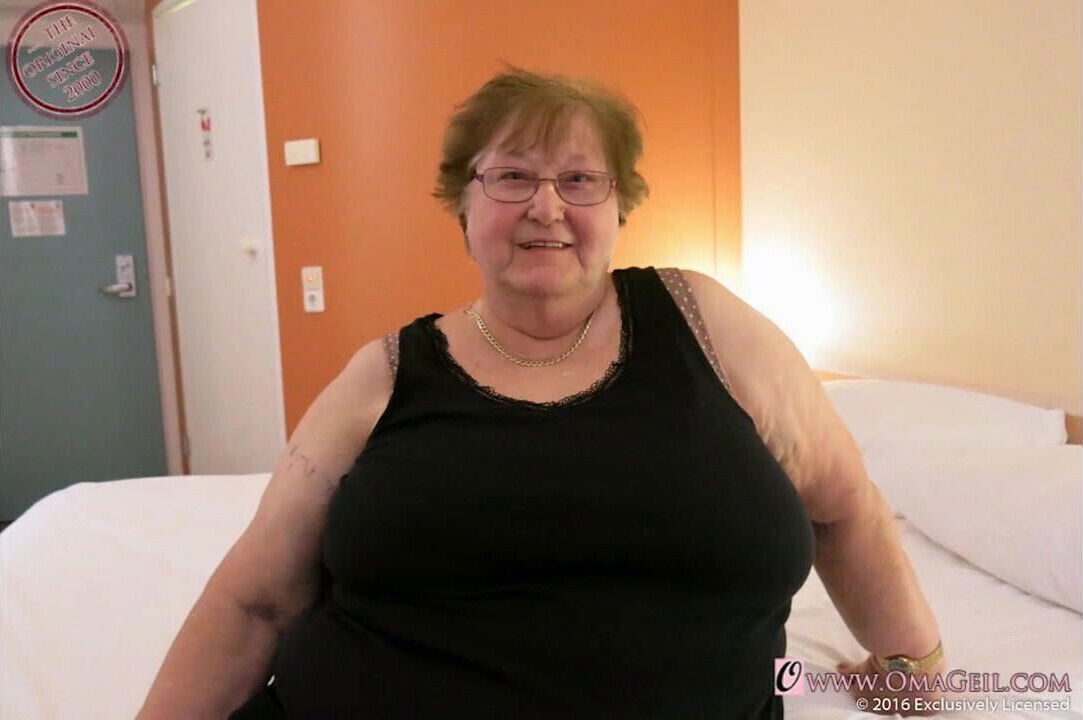 OmaGeiL Grandma Pictures and Photos Collection