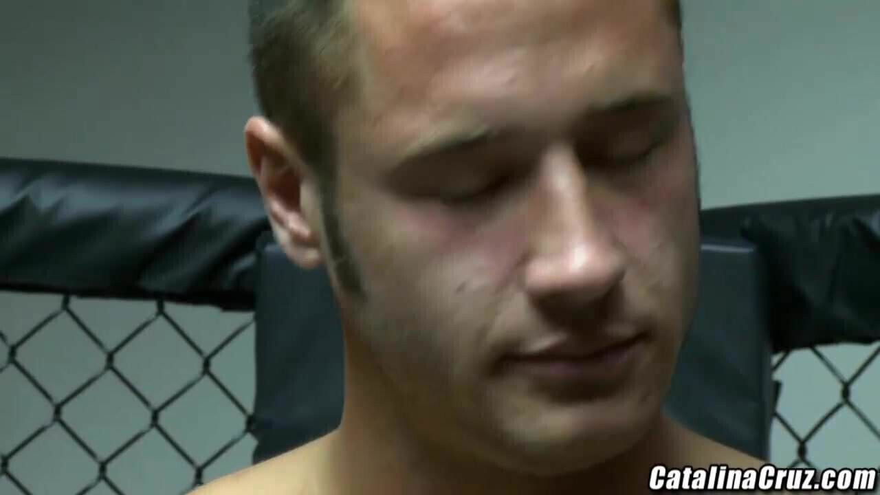 Dana Dearmond offers anal sex to an mma fighter