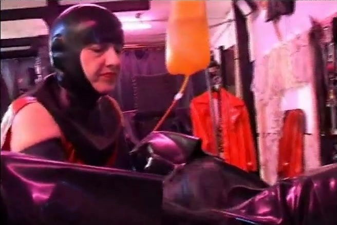 Latex Mistress Rubber Slave