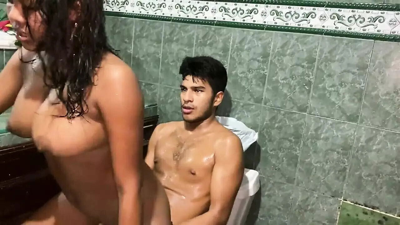 part Real estate advisor seduces client sell house