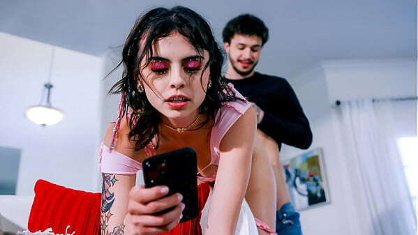 Bffs Having Some Freeuse Before Heading Party Fuckanytime