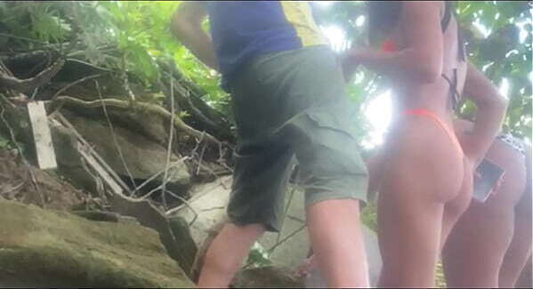 Casais Fazendo orgia praia