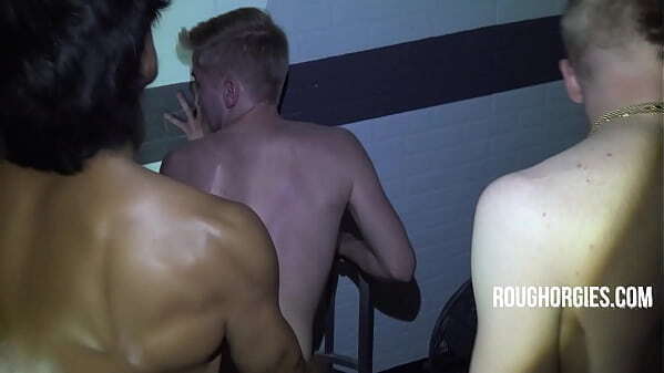 Horny Hunks Looking Hungry Bottom