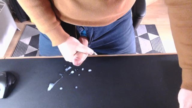 jerks watching milf Pornhub