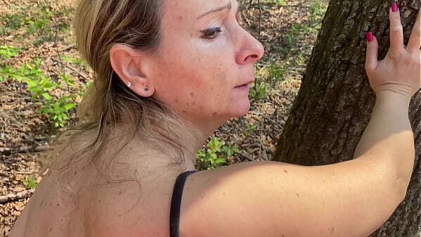 While walking woods Luna can'_t wait enjoy