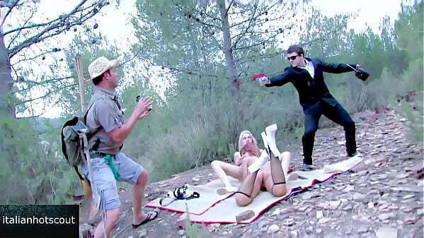 Foursome beautiful sluts discovered fucked males