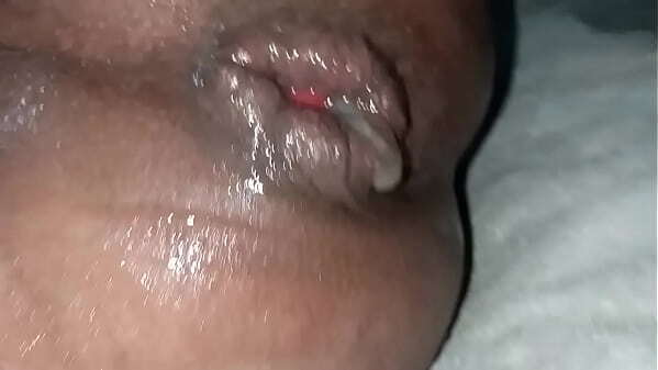 Pushing gapping Yammy rosebud'_s