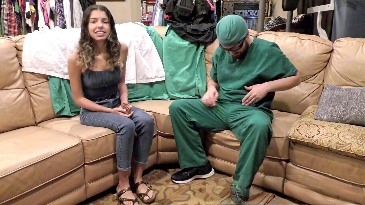 Raven Rogue humiliated dirty dermatologist Nicole during wart removal GirlsGoneGynoCom!