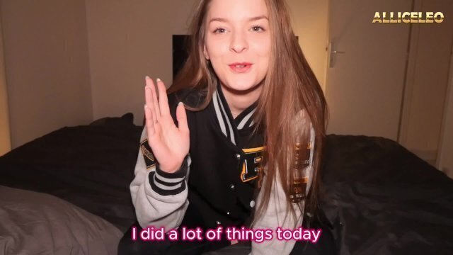 Merci ouvre PORNHUB Abonné tenue (ENG SUB)