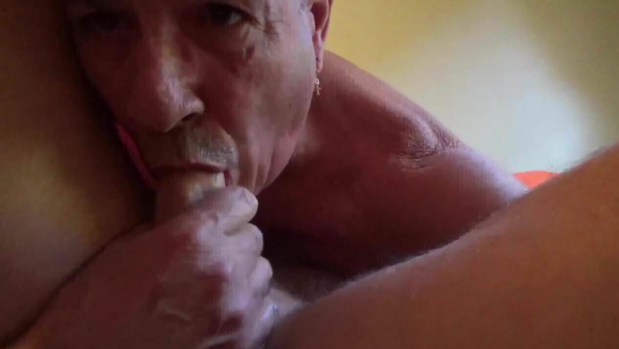 Scott feeds me a huge creamy cumload