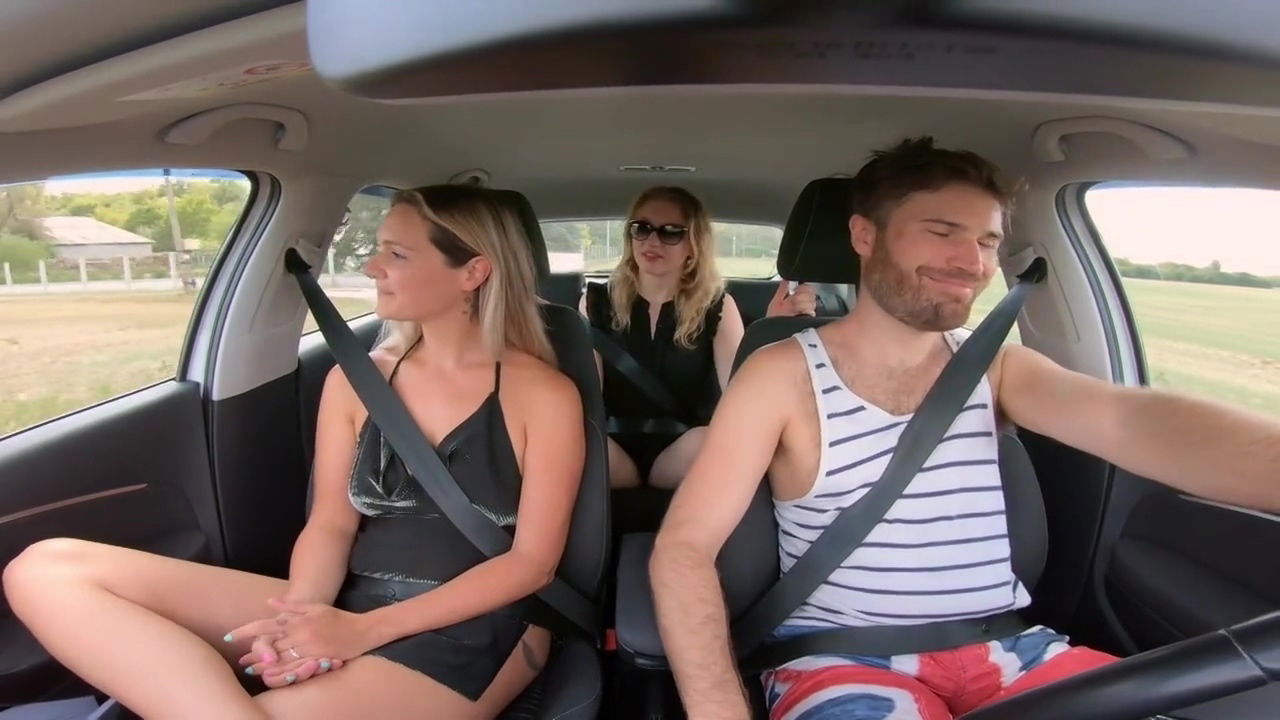 Desirs Femmes Manque Cast: Melia Rose, Alice Hunter, Lina Jade, Alice Guerlain Click Channels Name Lettowv7 More Videos!