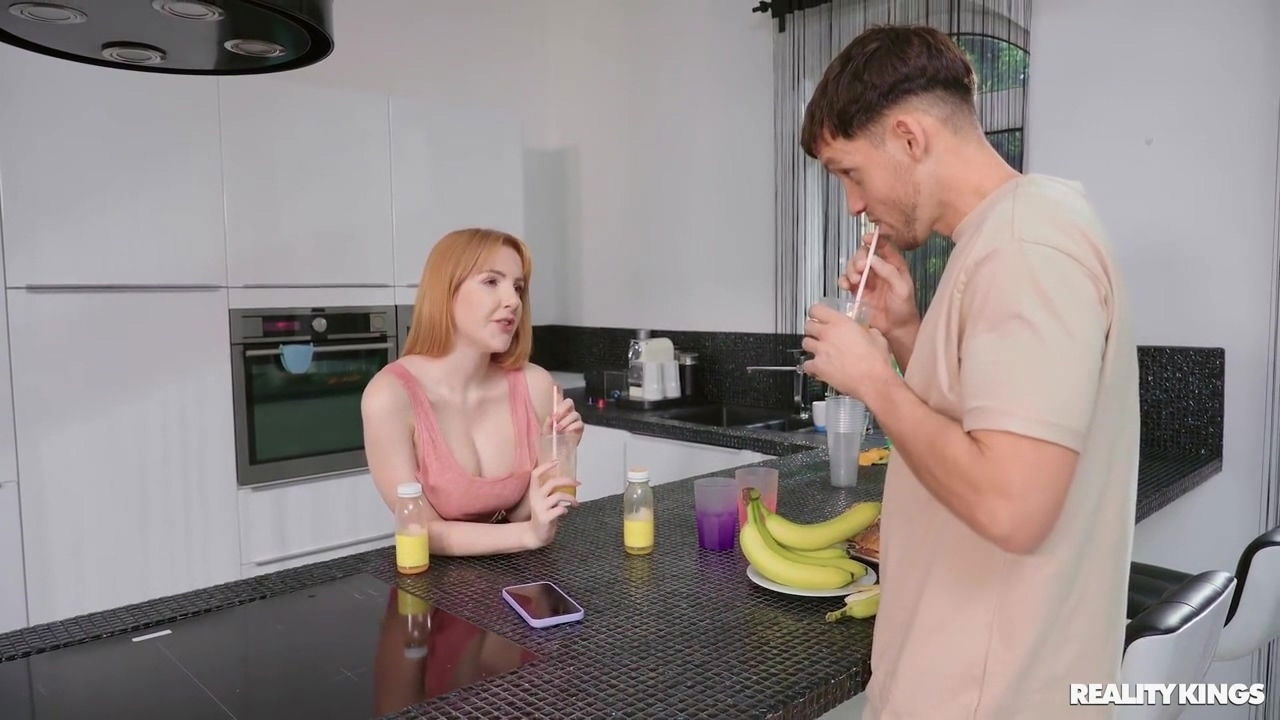 Check What With Scarlett Jones