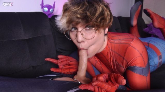 Spiderslut begs twink shoot webs over their face