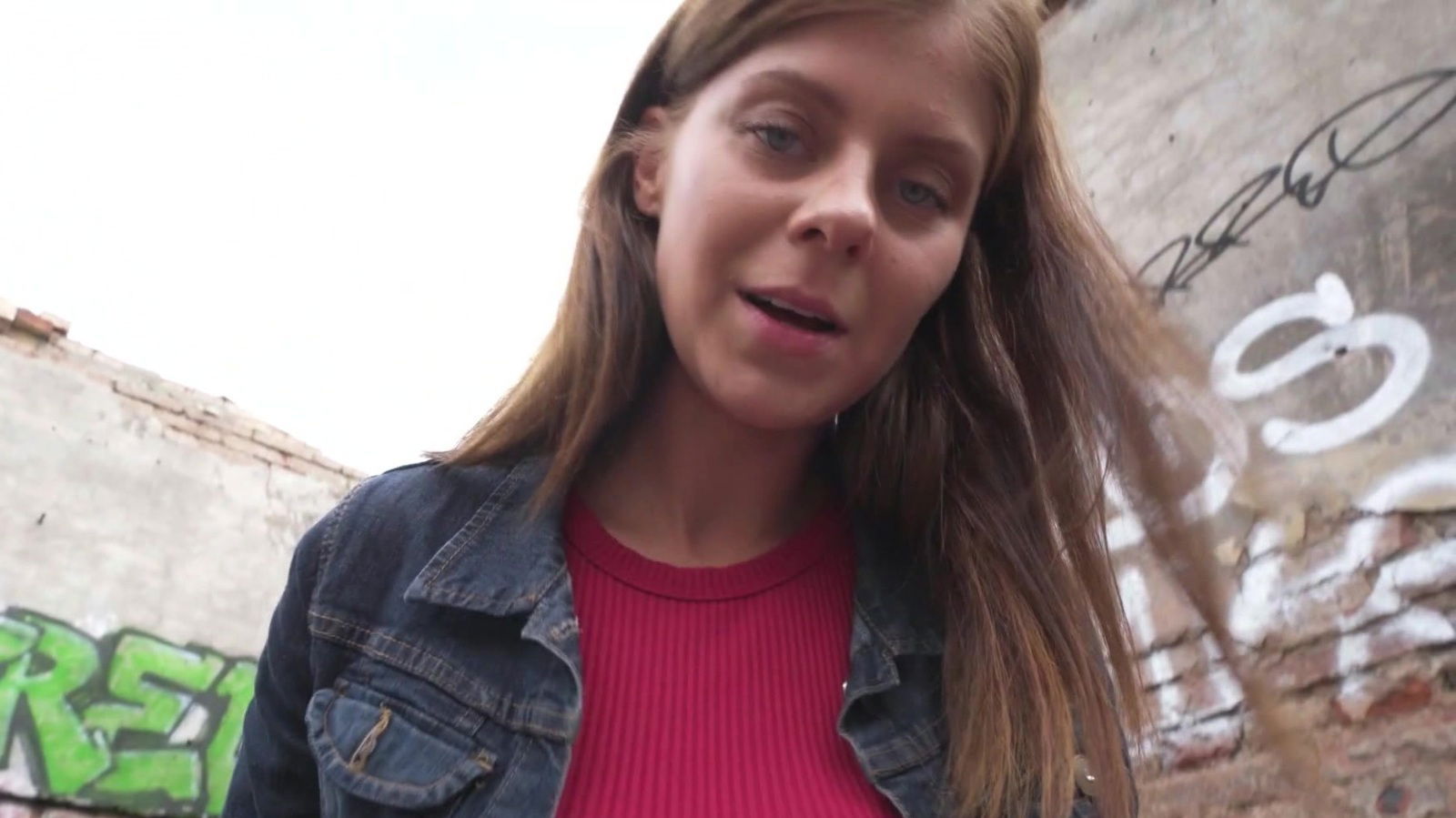 Tiffany Blue takes mouth after servicing