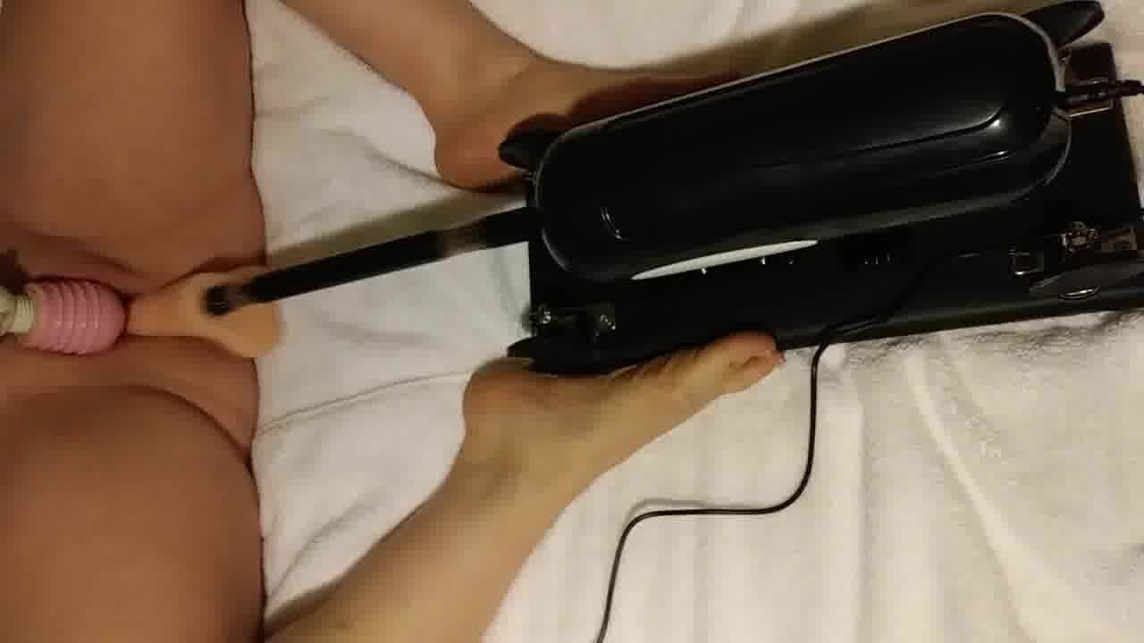 DD playing with her Christmas present, fucking machine. 