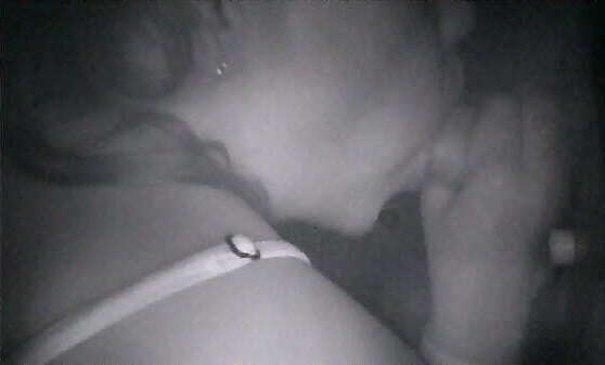 CHUPANDO PAUS DANDO GLORY HOLE (COMPLETO XVIDEOS LINK COMENT&Aacute_RIOS)